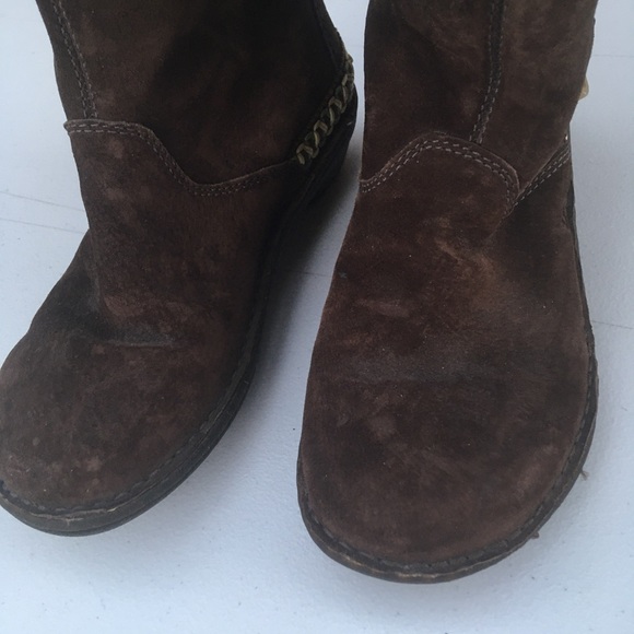 Ugg brown suede leather Women Size 7 boots - Picture 2 of 8